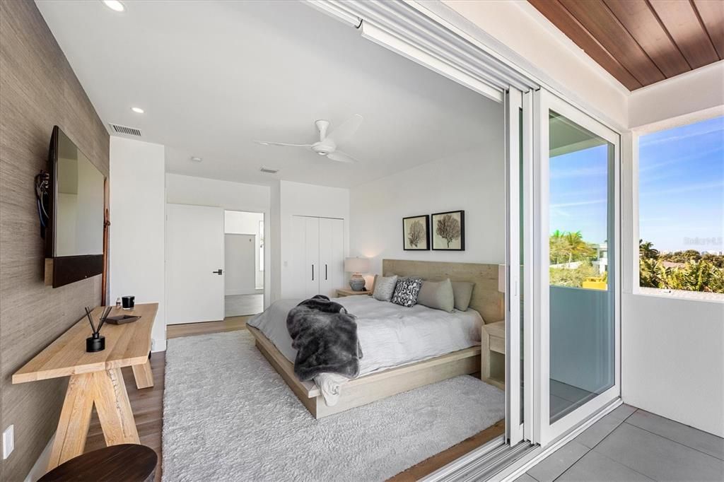 For Sale: $8,795,000 (4 beds, 3 baths, 4705 Square Feet)