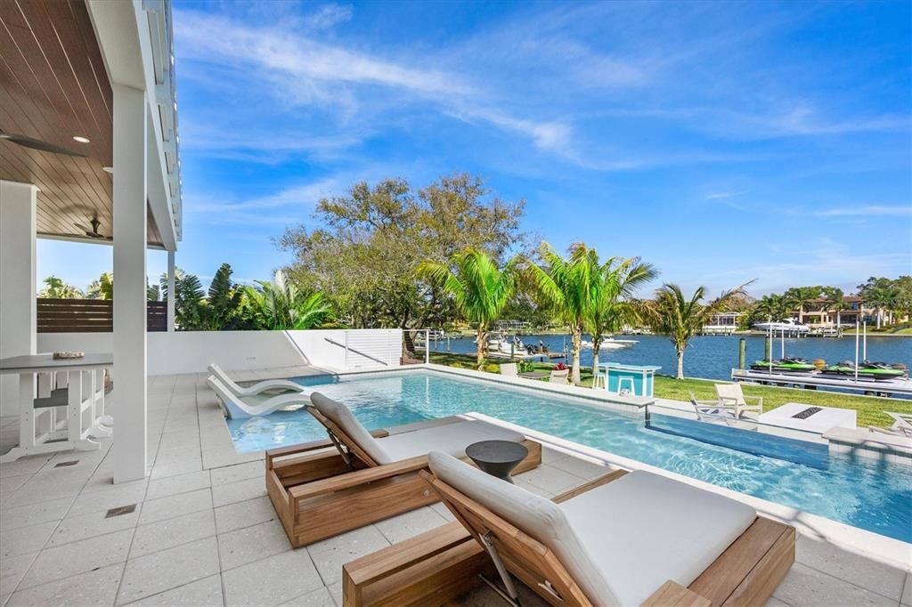 For Sale: $8,795,000 (4 beds, 3 baths, 4705 Square Feet)