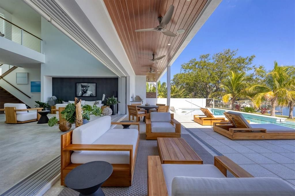 For Sale: $8,795,000 (4 beds, 3 baths, 4705 Square Feet)