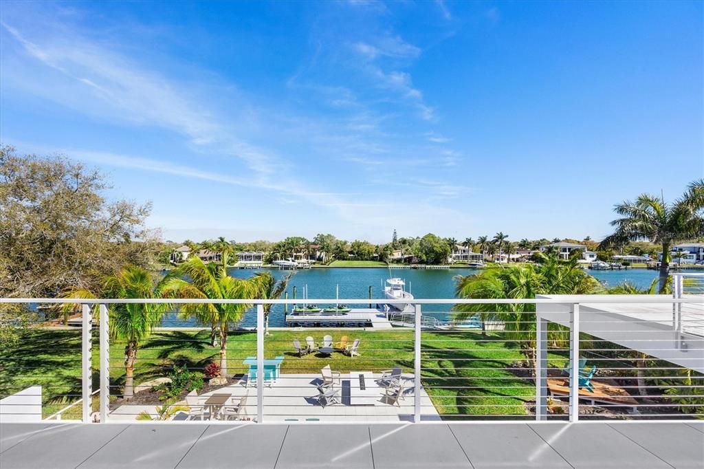 For Sale: $8,795,000 (4 beds, 3 baths, 4705 Square Feet)