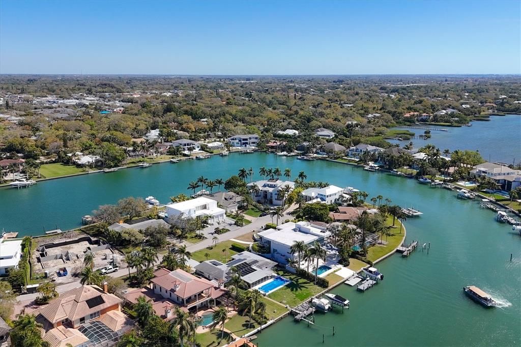 For Sale: $8,795,000 (4 beds, 3 baths, 4705 Square Feet)