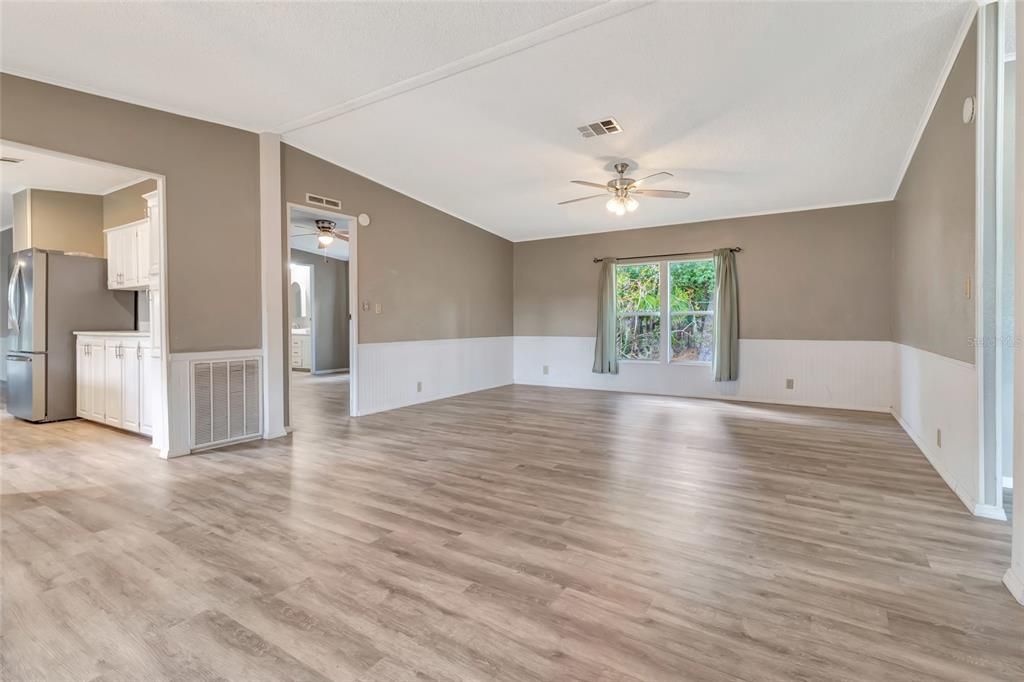 For Sale: $235,000 (3 beds, 2 baths, 1792 Square Feet)