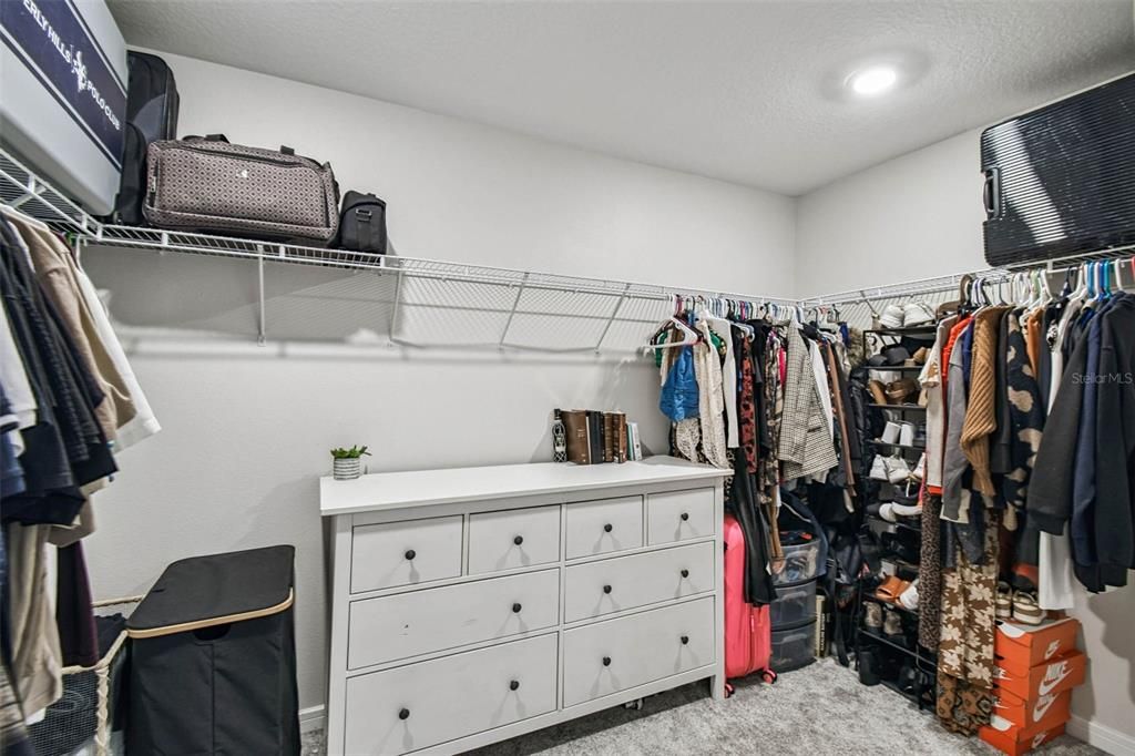 En Venta: $475,000 (4 camas, 3 baños, 2482 Pies cuadrados)