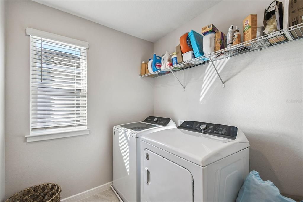 En Venta: $475,000 (4 camas, 3 baños, 2482 Pies cuadrados)