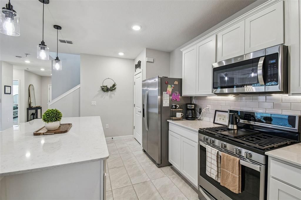 En Venta: $475,000 (4 camas, 3 baños, 2482 Pies cuadrados)