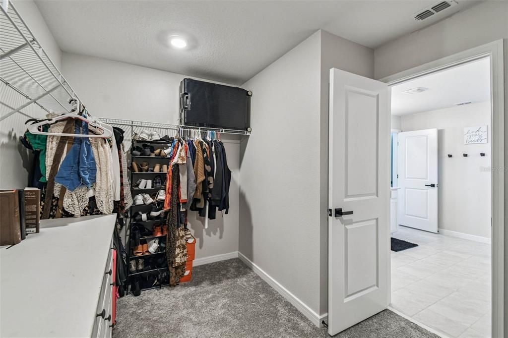 En Venta: $475,000 (4 camas, 3 baños, 2482 Pies cuadrados)