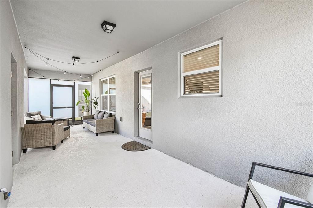 En Venta: $475,000 (4 camas, 3 baños, 2482 Pies cuadrados)