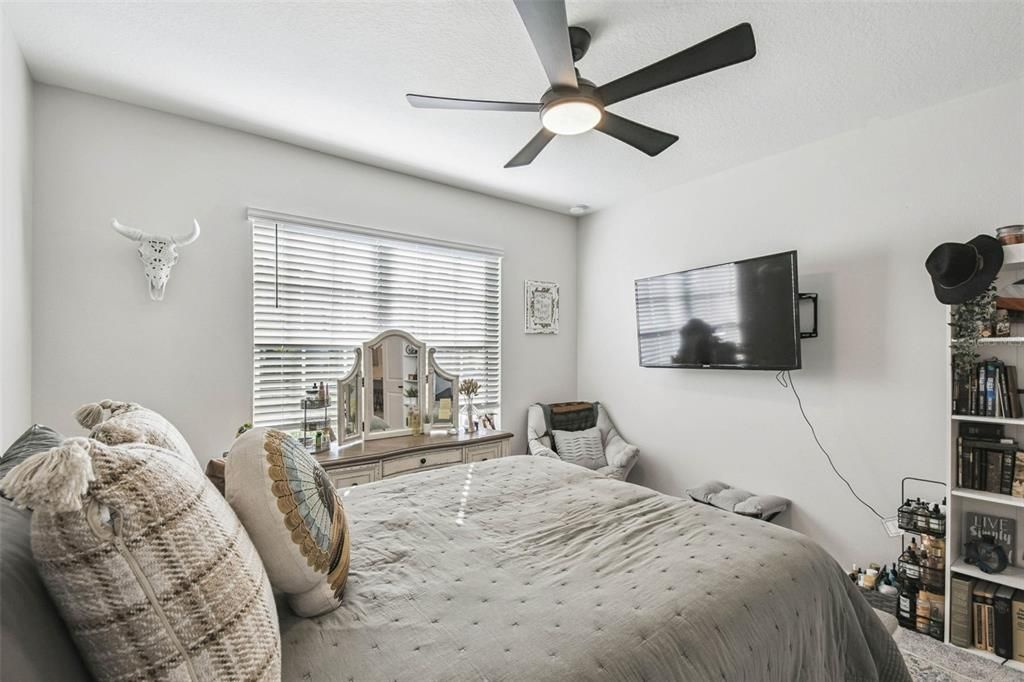 En Venta: $475,000 (4 camas, 3 baños, 2482 Pies cuadrados)