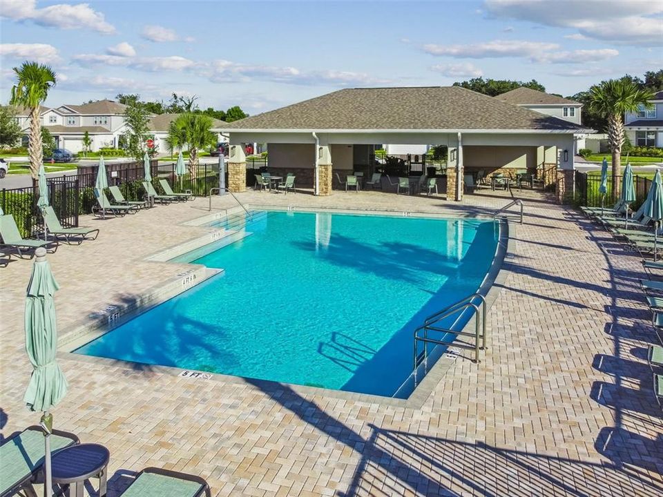 En Venta: $475,000 (4 camas, 3 baños, 2482 Pies cuadrados)