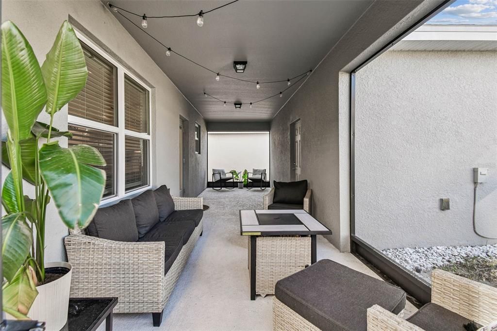 En Venta: $475,000 (4 camas, 3 baños, 2482 Pies cuadrados)