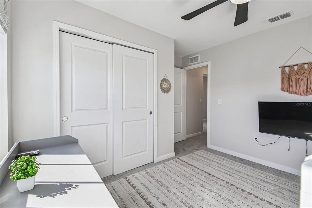 En Venta: $475,000 (4 camas, 3 baños, 2482 Pies cuadrados)