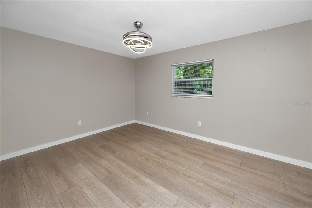 For Rent: $3,250 (3 beds, 2 baths, 1516 Square Feet)