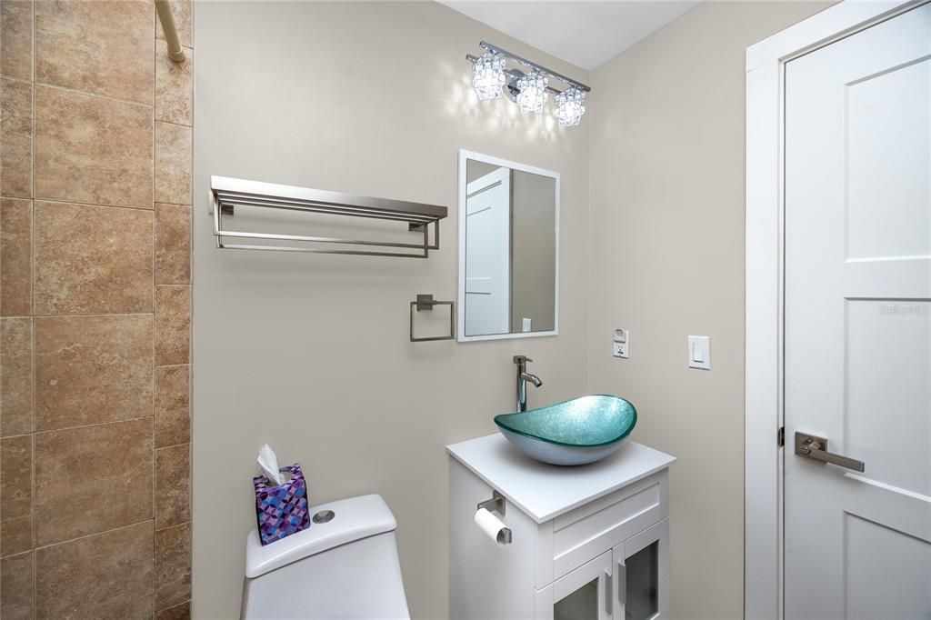 For Rent: $3,250 (3 beds, 2 baths, 1516 Square Feet)