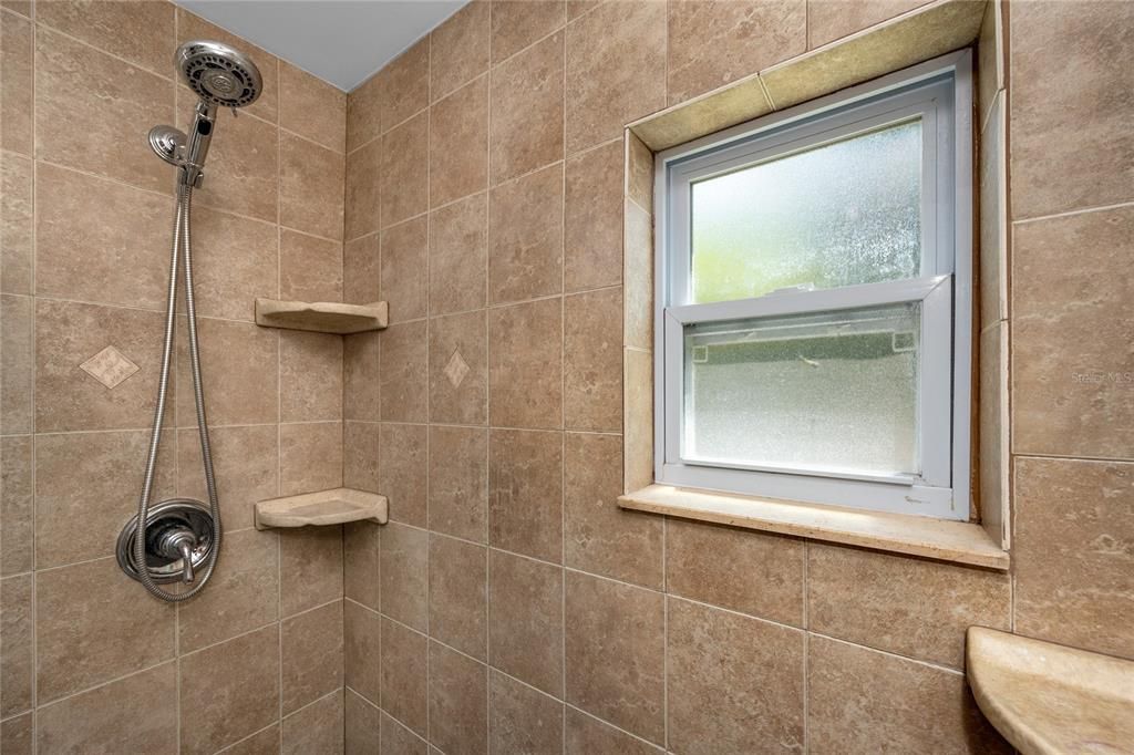 For Rent: $3,250 (3 beds, 2 baths, 1516 Square Feet)