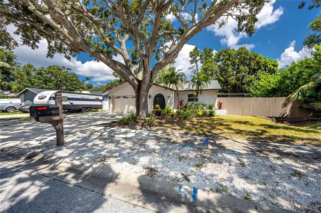 For Rent: $3,250 (3 beds, 2 baths, 1516 Square Feet)