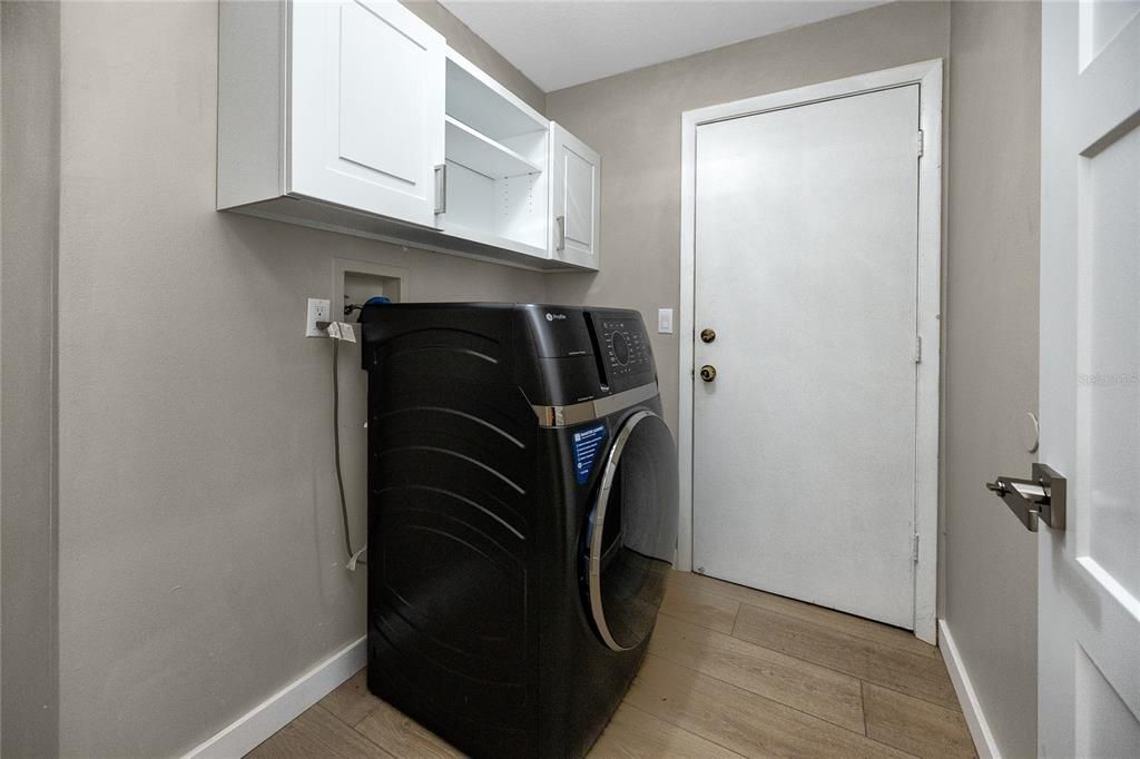 For Rent: $3,250 (3 beds, 2 baths, 1516 Square Feet)