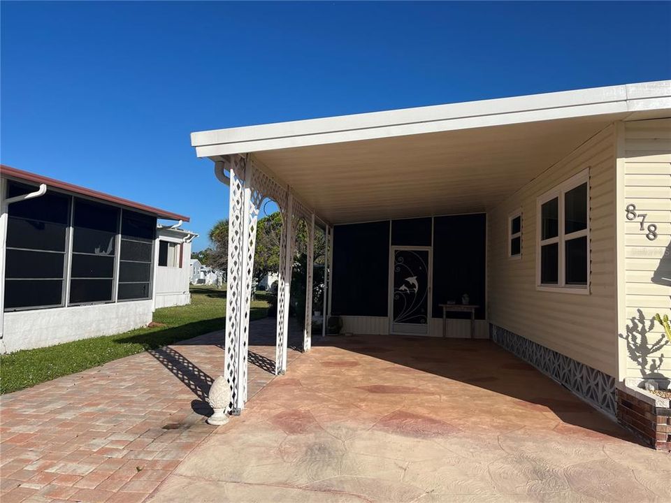 For Sale: $185,500 (2 beds, 2 baths, 1272 Square Feet)