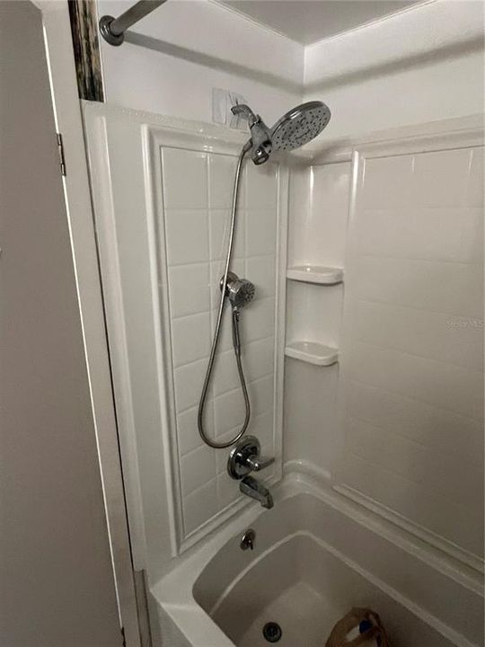 For Sale: $185,500 (2 beds, 2 baths, 1272 Square Feet)