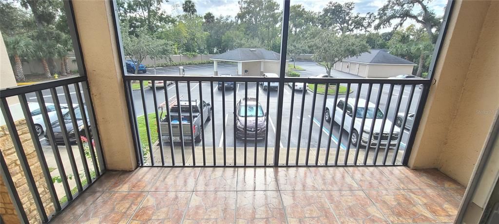 待售: $219,000 (2 贝兹, 2 浴室, 1006 平方英尺)