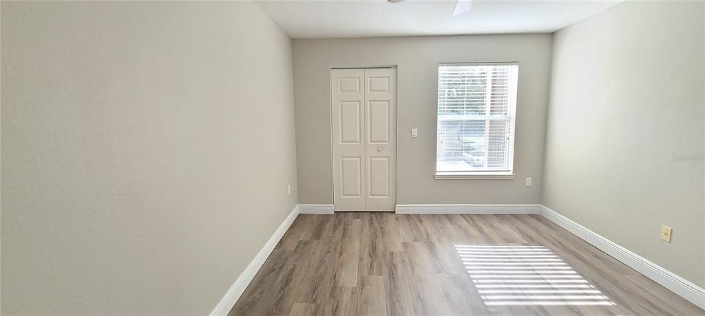 待售: $219,000 (2 贝兹, 2 浴室, 1006 平方英尺)