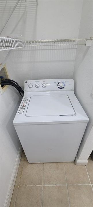 待售: $219,000 (2 贝兹, 2 浴室, 1006 平方英尺)