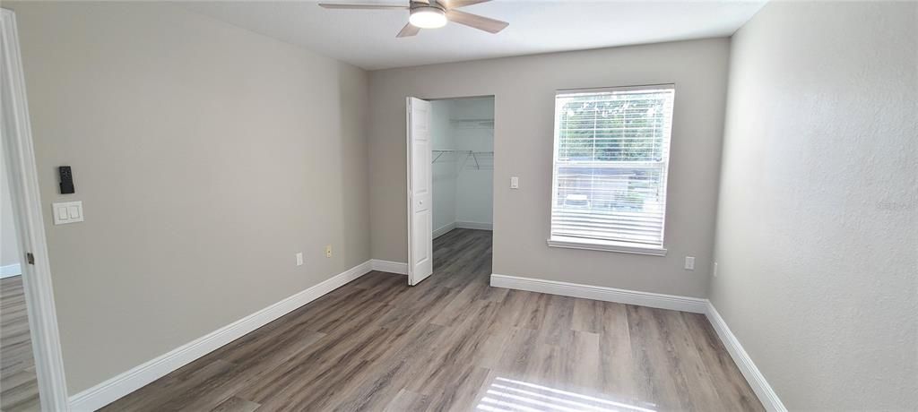 待售: $219,000 (2 贝兹, 2 浴室, 1006 平方英尺)