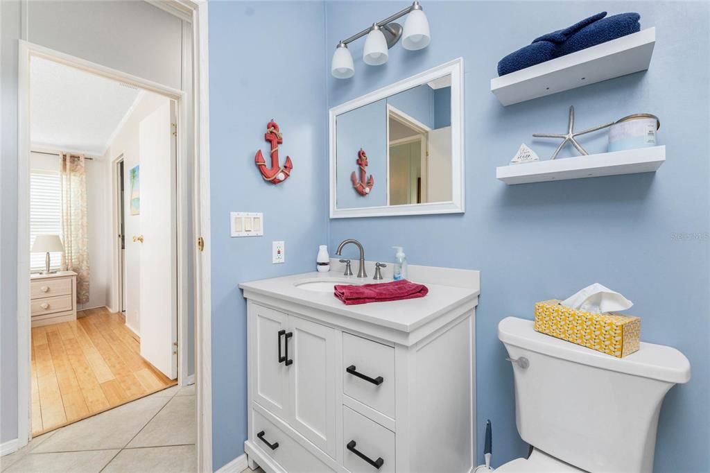 For Sale: $191,000 (2 beds, 2 baths, 1090 Square Feet)