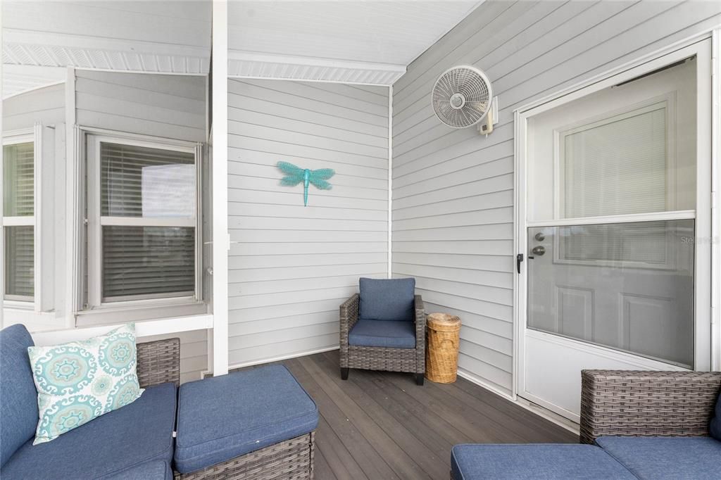 For Sale: $191,000 (2 beds, 2 baths, 1090 Square Feet)