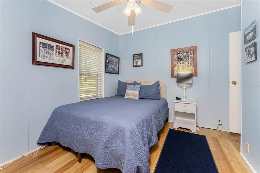 For Sale: $191,000 (2 beds, 2 baths, 1090 Square Feet)