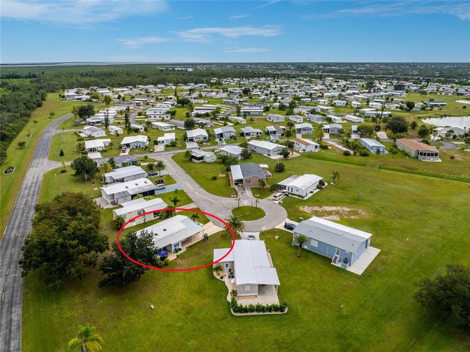 For Sale: $191,000 (2 beds, 2 baths, 1090 Square Feet)