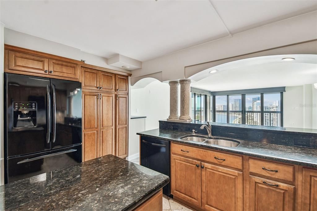 For Rent: $3,650 (2 beds, 2 baths, 1520 Square Feet)