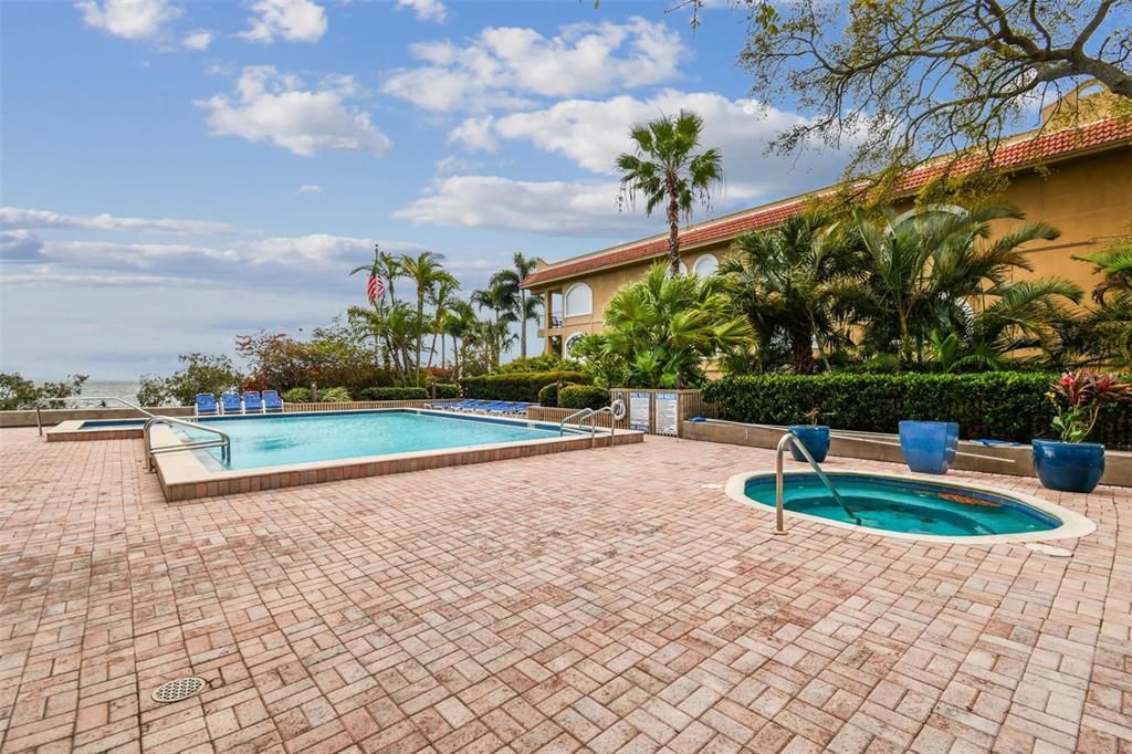 For Rent: $3,650 (2 beds, 2 baths, 1520 Square Feet)