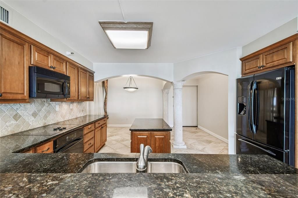 For Rent: $3,650 (2 beds, 2 baths, 1520 Square Feet)