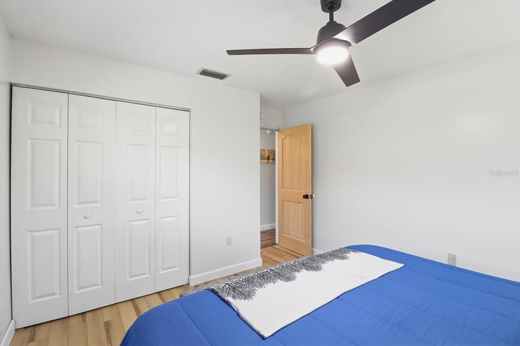 Под контрактом: $259,000 (3 спален, 2 ванн, 1314 Квадратных фут)