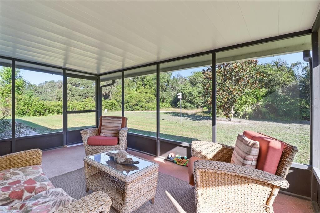 Под контрактом: $259,000 (3 спален, 2 ванн, 1314 Квадратных фут)