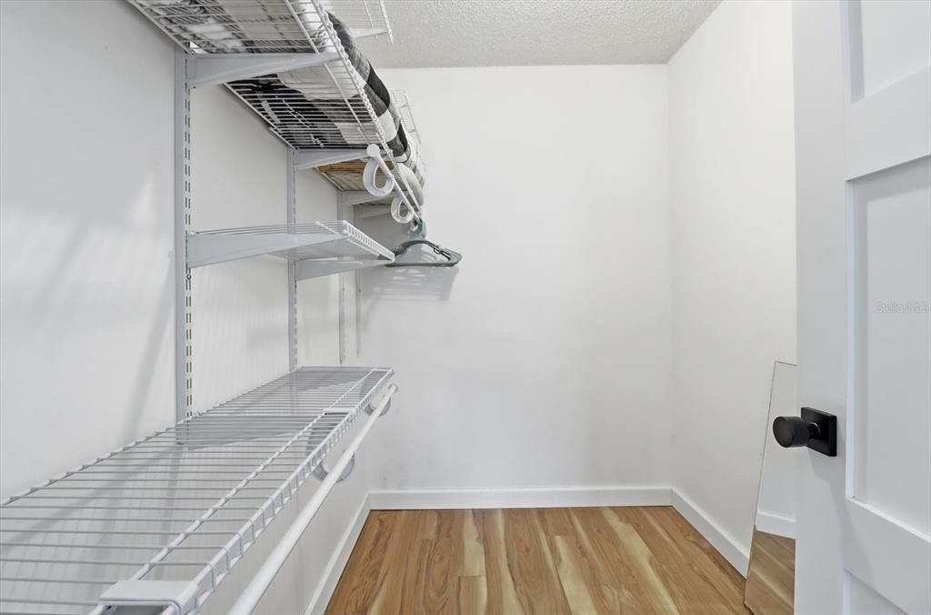 Под контрактом: $259,000 (3 спален, 2 ванн, 1314 Квадратных фут)