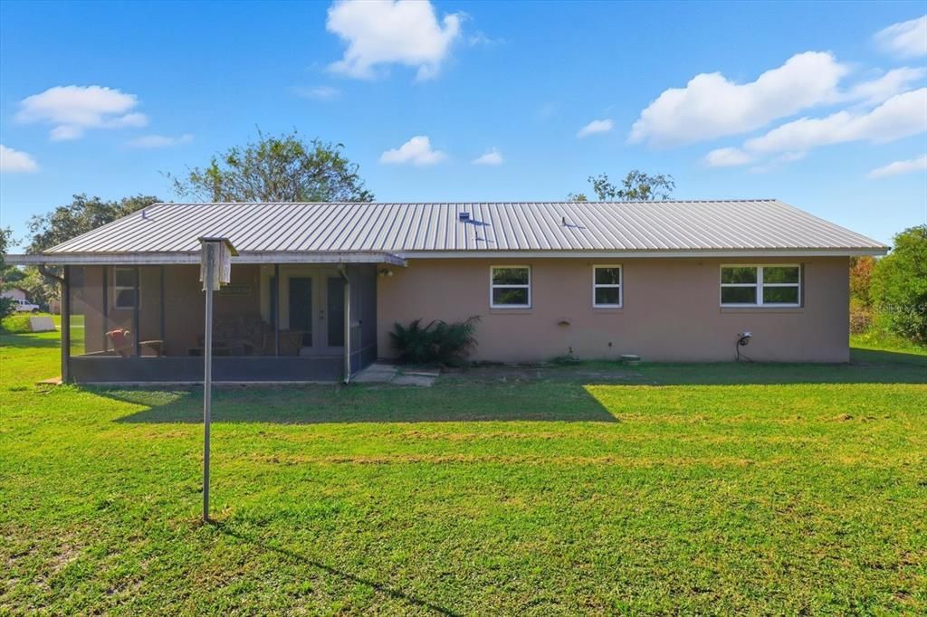 Под контрактом: $259,000 (3 спален, 2 ванн, 1314 Квадратных фут)