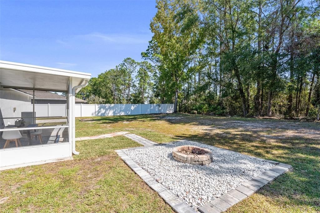 For Sale: $269,900 (3 beds, 2 baths, 1260 Square Feet)