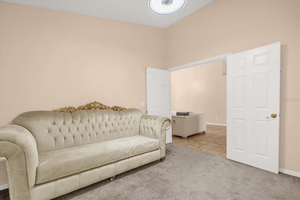 Active With Contract: $350,000 (4 beds, 2 baths, 1740 Square Feet)