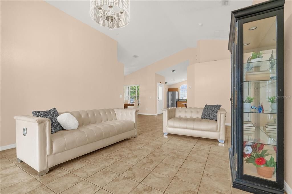 Active With Contract: $350,000 (4 beds, 2 baths, 1740 Square Feet)