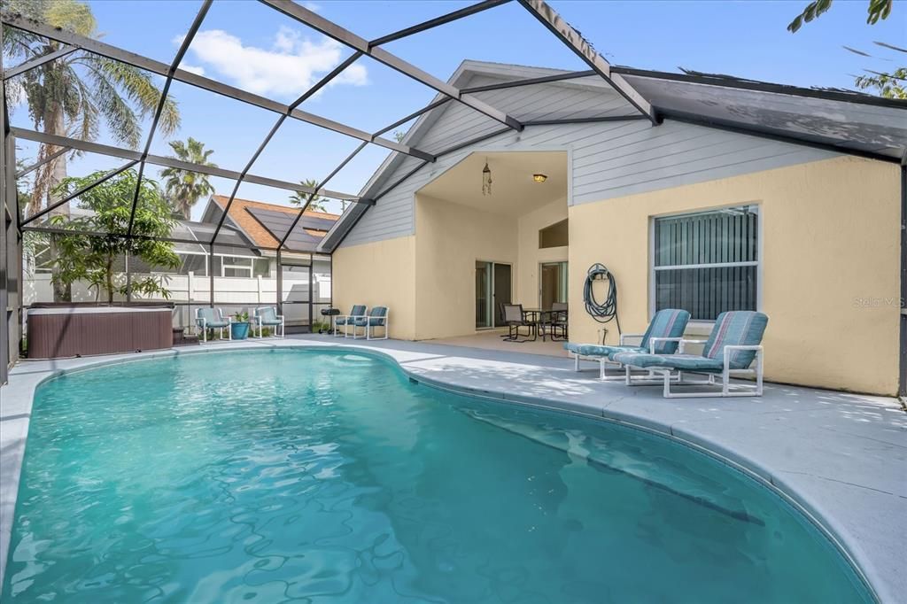 Active With Contract: $350,000 (4 beds, 2 baths, 1740 Square Feet)