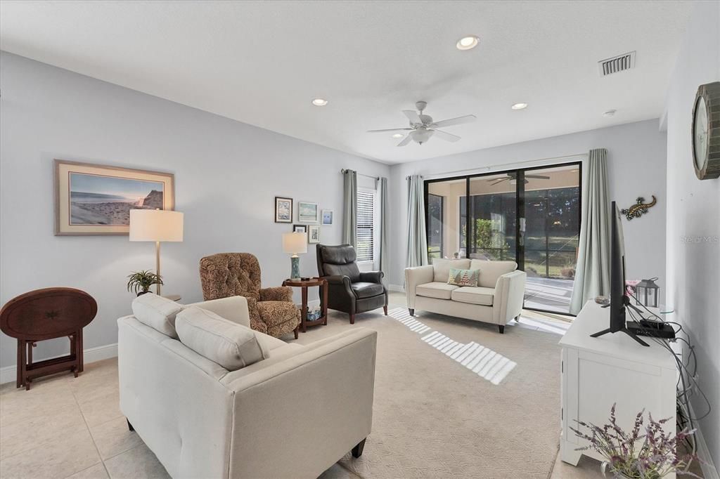 For Sale: $441,500 (3 beds, 2 baths, 1693 Square Feet)