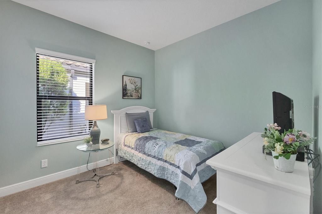 For Sale: $441,500 (3 beds, 2 baths, 1693 Square Feet)