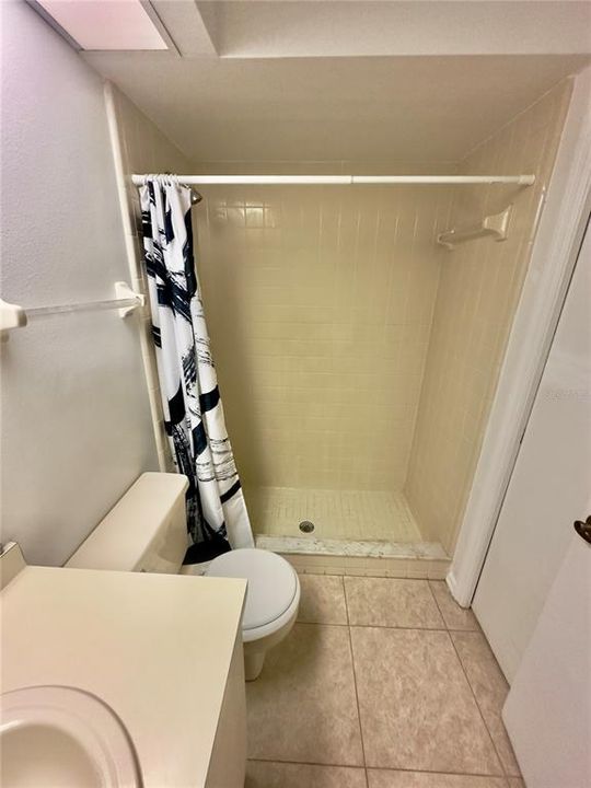 На продажу: $264,000 (2 спален, 2 ванн, 1108 Квадратных фут)