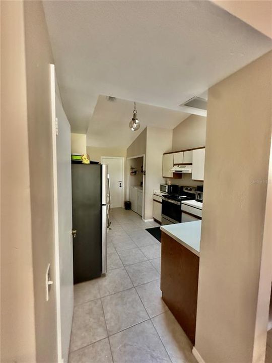 На продажу: $264,000 (2 спален, 2 ванн, 1108 Квадратных фут)