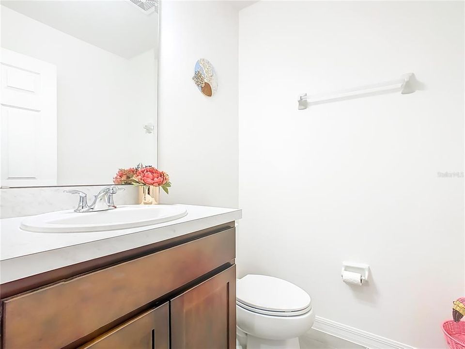 For Sale: $379,900 (5 beds, 2 baths, 2012 Square Feet)