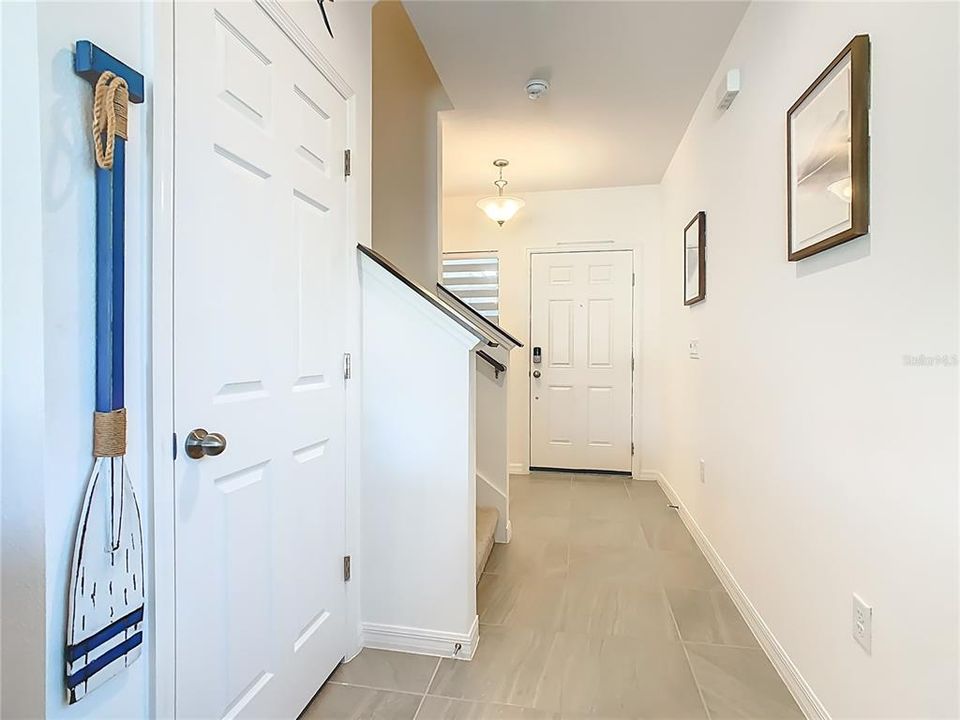 For Sale: $379,900 (5 beds, 2 baths, 2012 Square Feet)