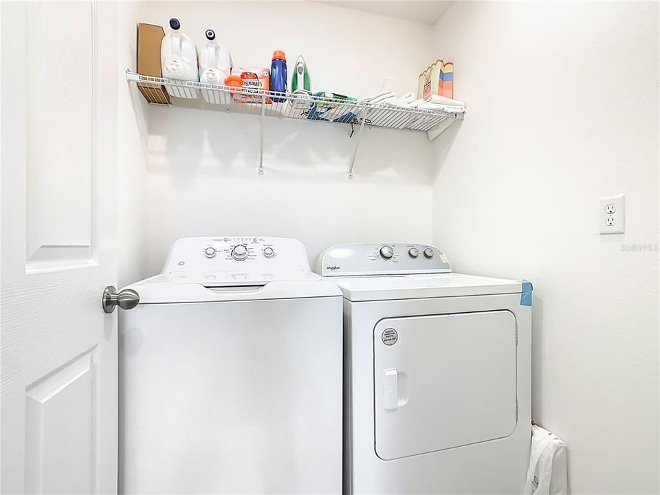 For Sale: $379,900 (5 beds, 2 baths, 2012 Square Feet)