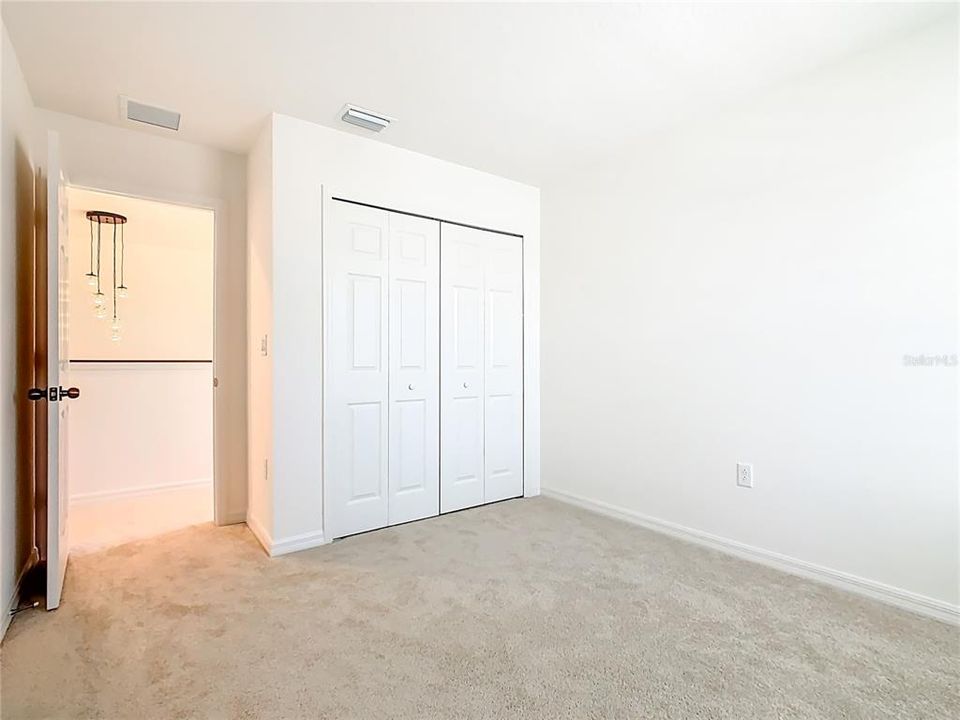 For Sale: $379,900 (5 beds, 2 baths, 2012 Square Feet)