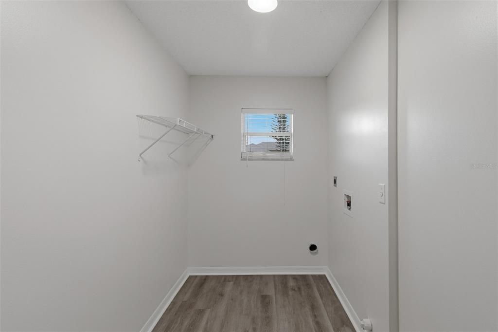 Active With Contract: $379,900 (4 beds, 2 baths, 2020 Square Feet)